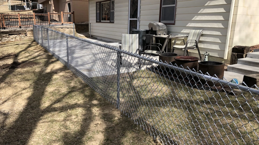 chain link fence